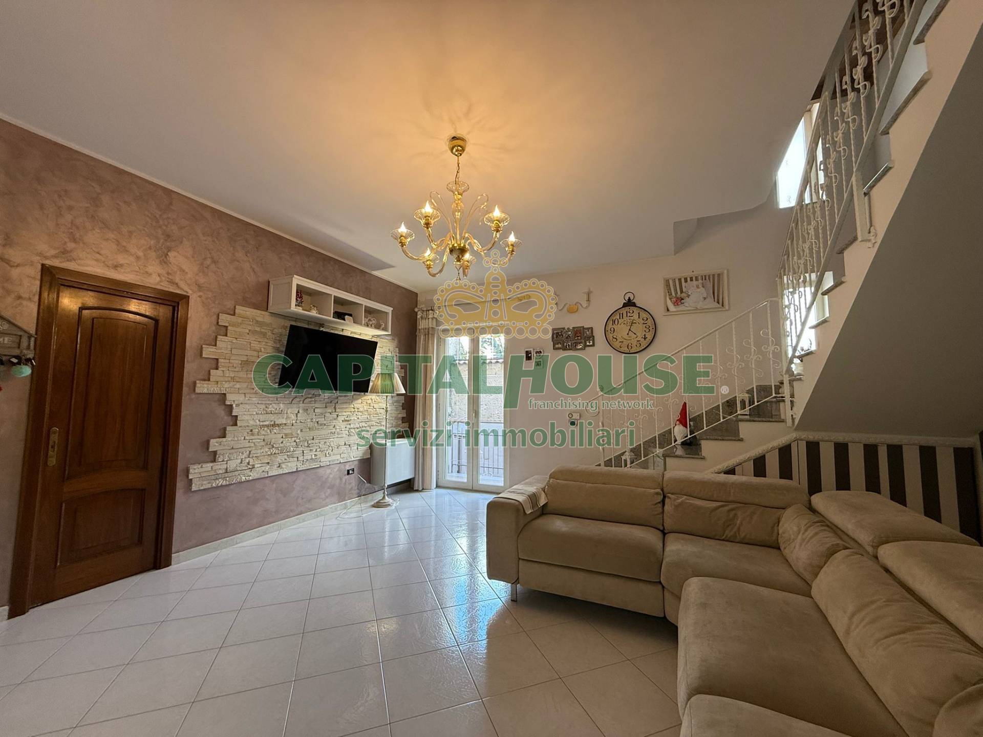 Immagine 3 di Casa indipendente in vendita  in Via Caserta a Cicciano