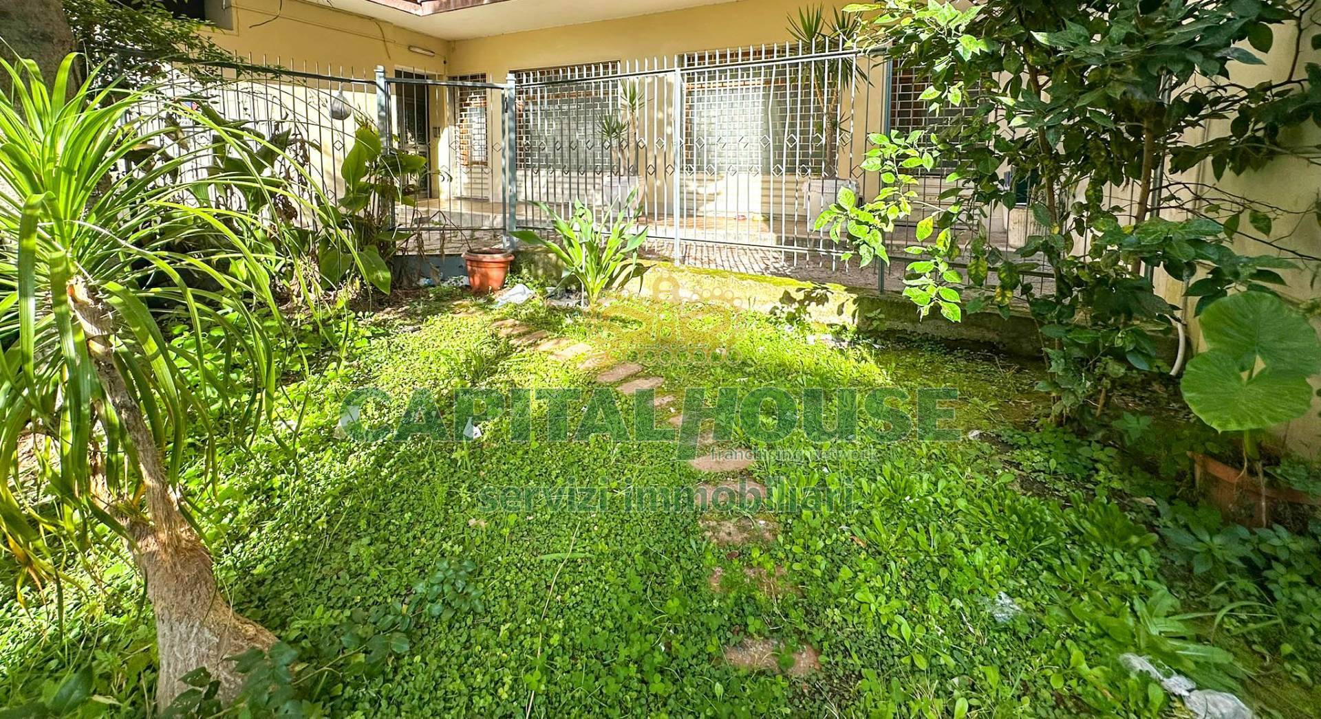 Immagine 10 di Appartamento in vendita  in zona piazza bellarmino a Capua