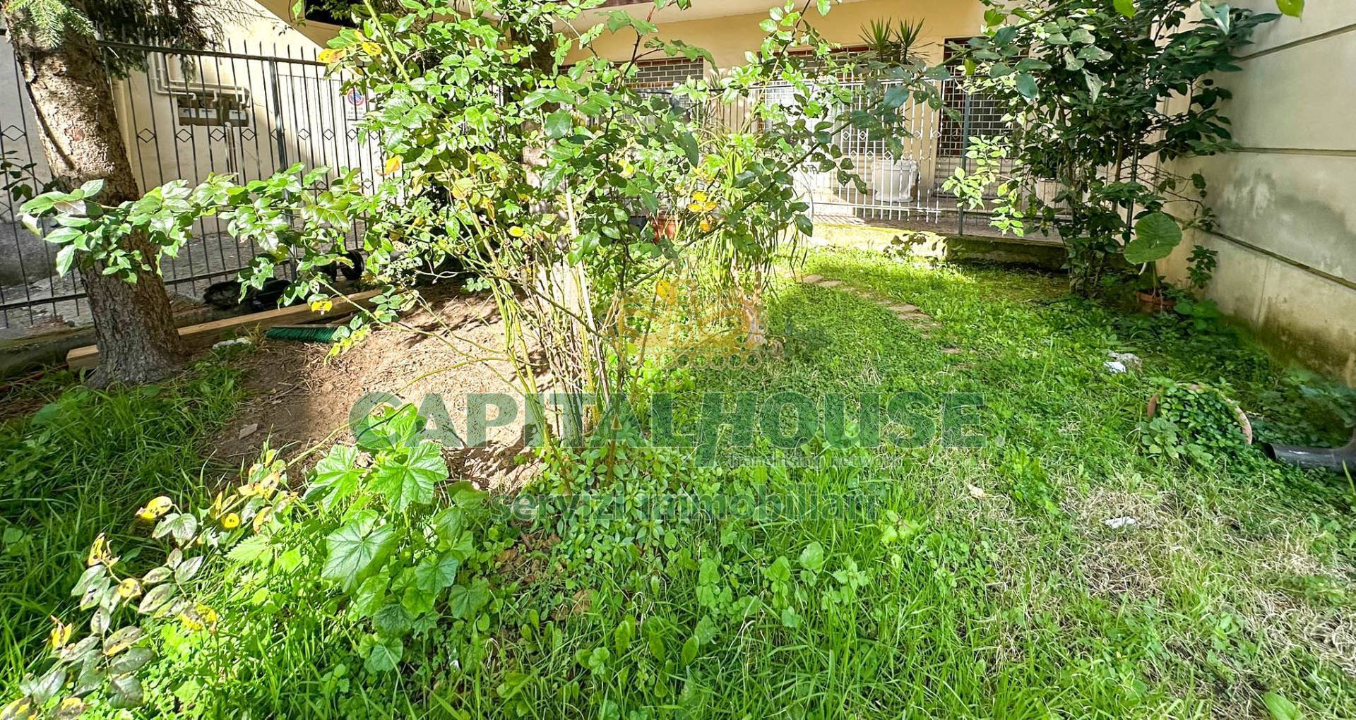 Immagine 11 di Appartamento in vendita  in zona piazza bellarmino a Capua