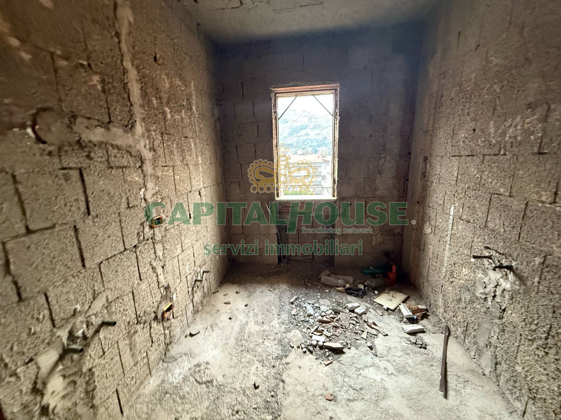 Immagine 8 di Appartamento in vendita  in via zambrano a Siano