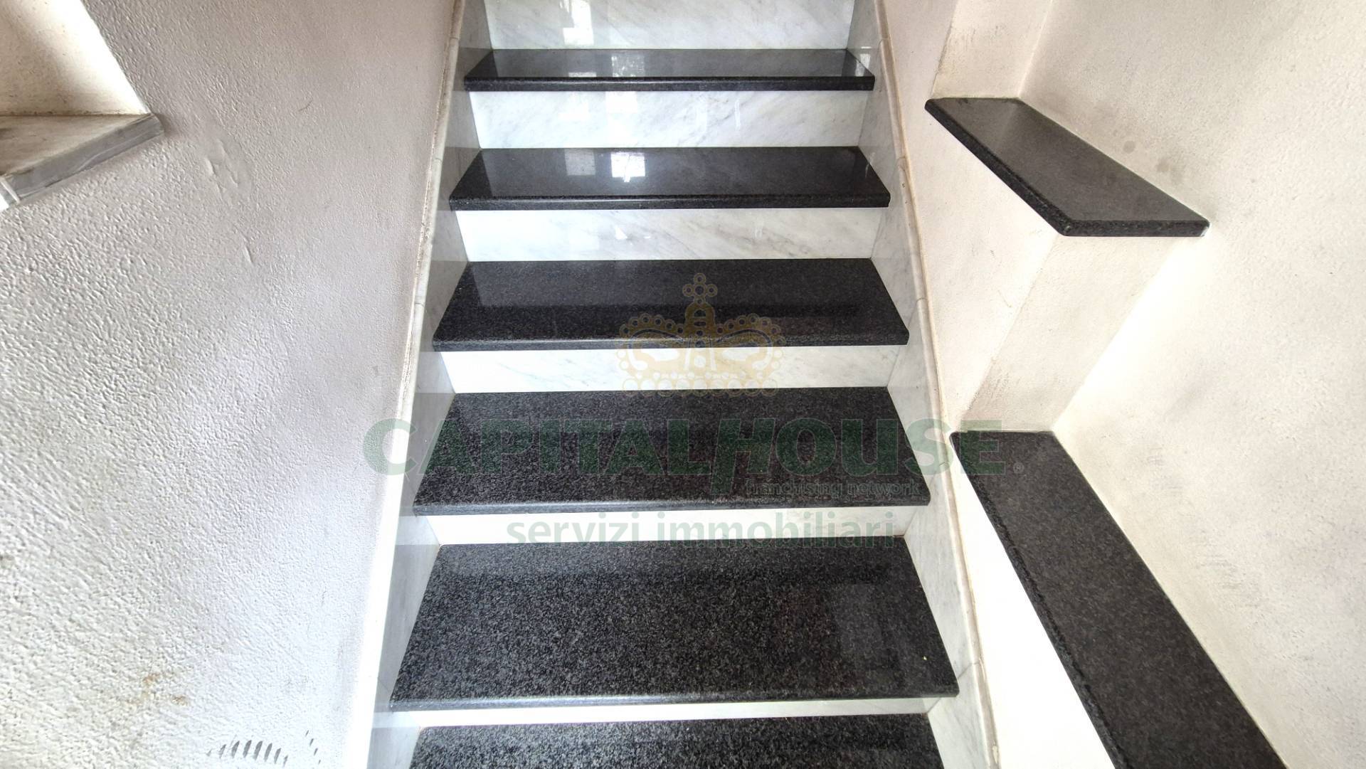 Immagine 12 di Appartamento in vendita  a Macerata Campania