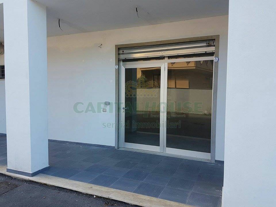 Immagine 9 di Locale commerciale in affitto  in Via Provinciale per Cicciano a Camposano