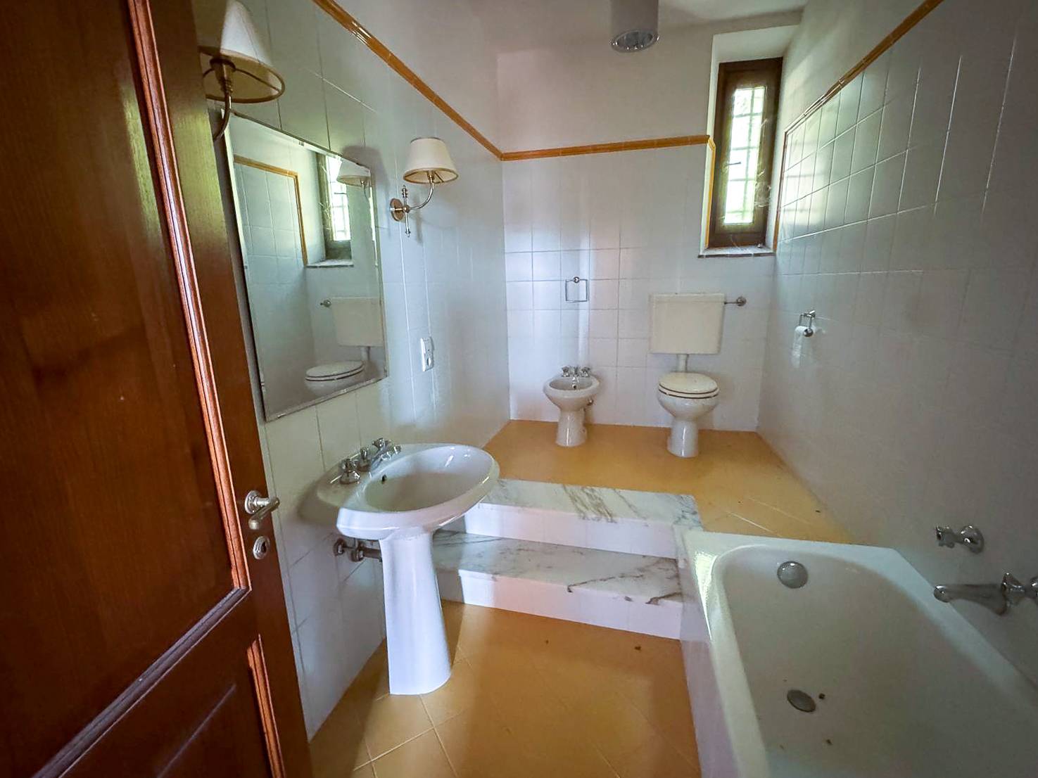 Immagine 6 di Appartamento in vendita  in via Santa Zanobi 1 a Scandicci