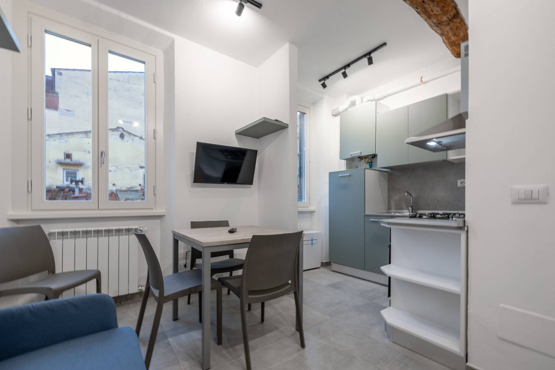 Immagine 3 di Appartamento in vendita  in Via San Zanobi a Firenze