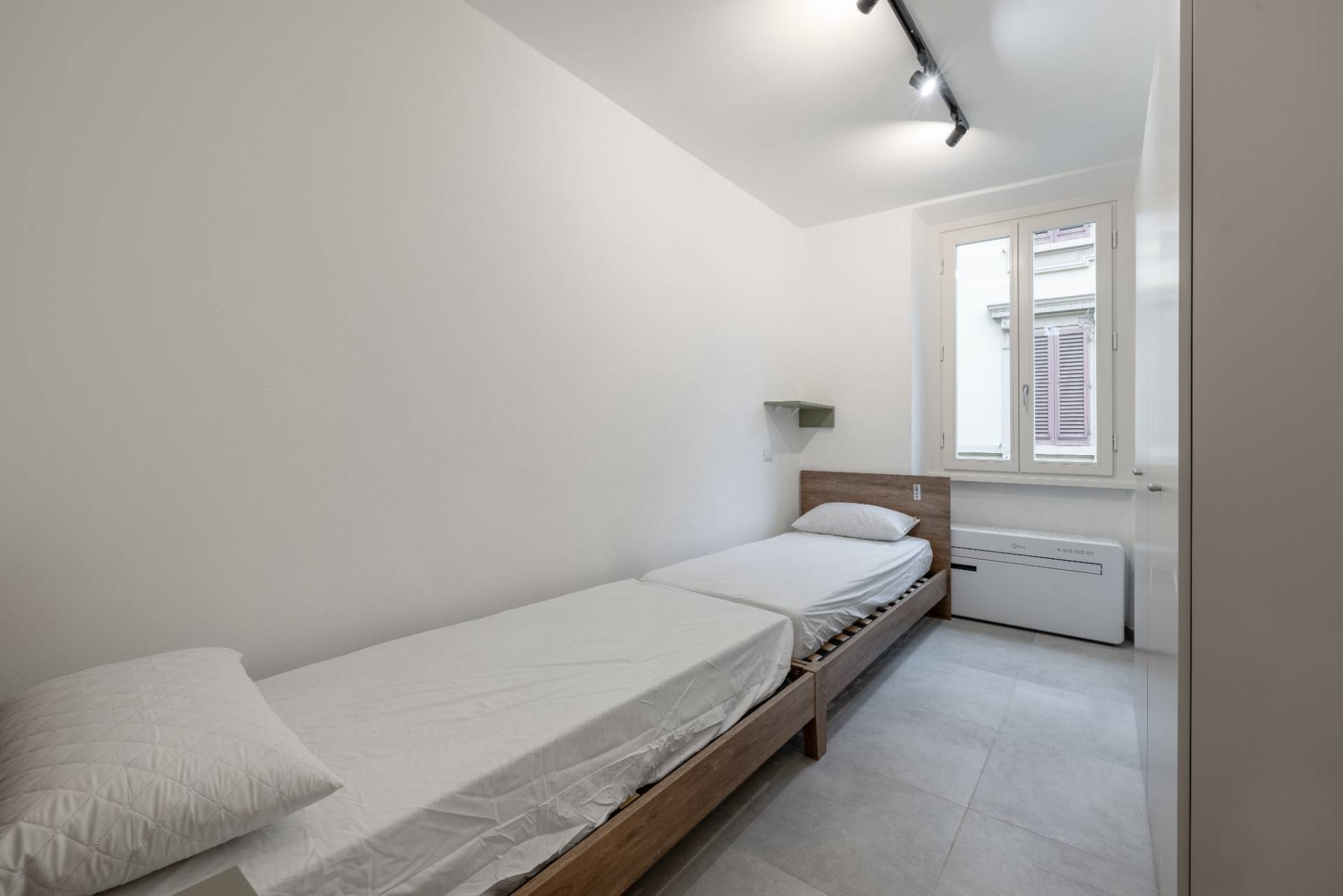 Immagine 11 di Appartamento in vendita  in Via San Zanobi a Firenze