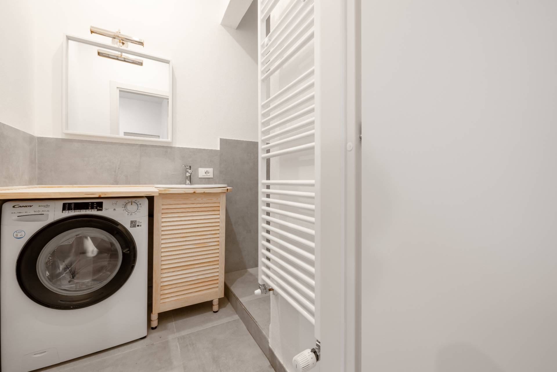 Immagine 17 di Appartamento in vendita  in Via San Zanobi a Firenze