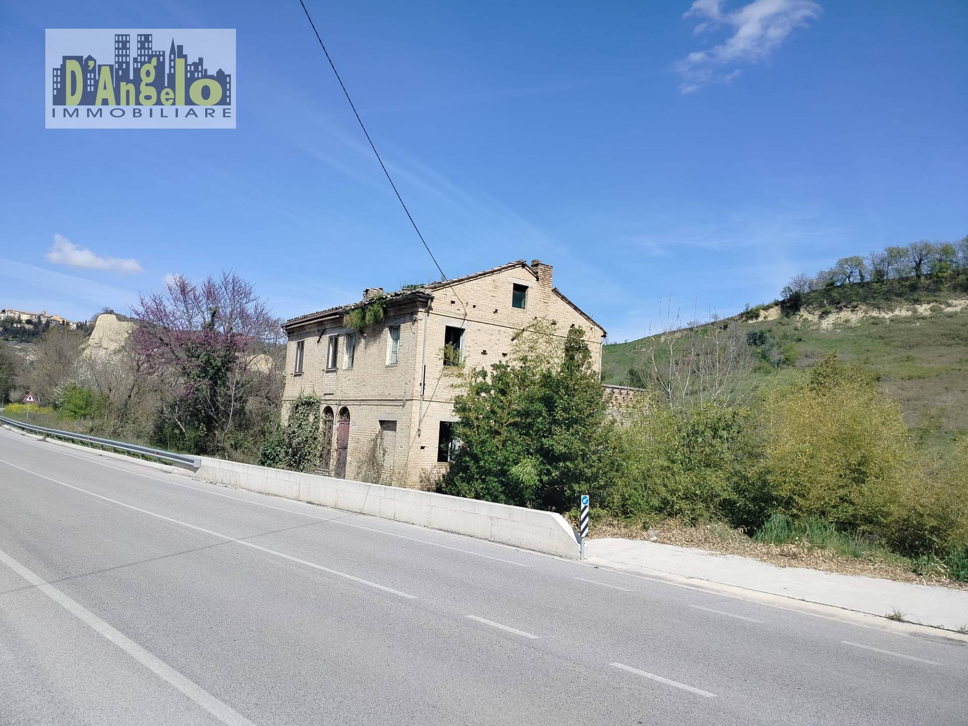 Immagine 4 di Casa indipendente in vendita  in Contrada Lava 161, 162 a Offida