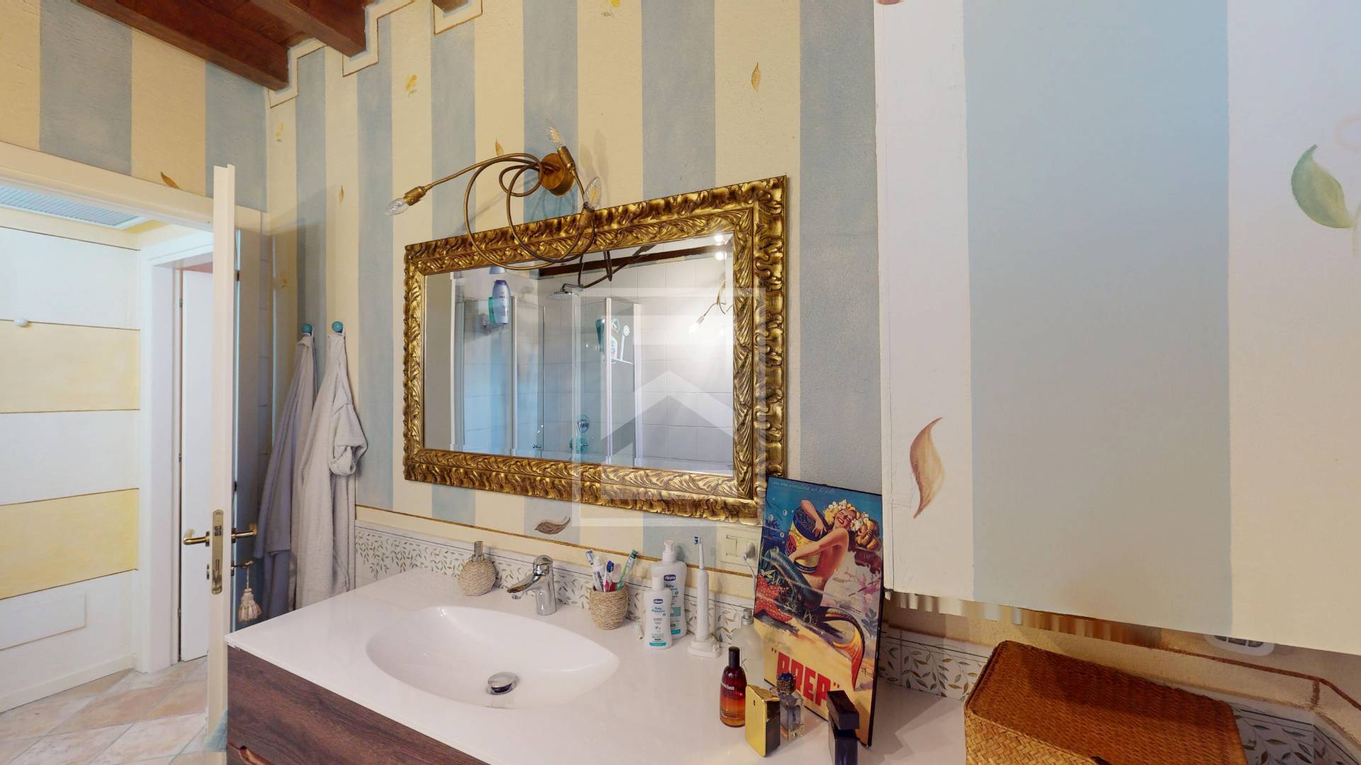 Immagine 29 di Appartamento in vendita  in Località Sermana 1 a Peschiera Del Garda