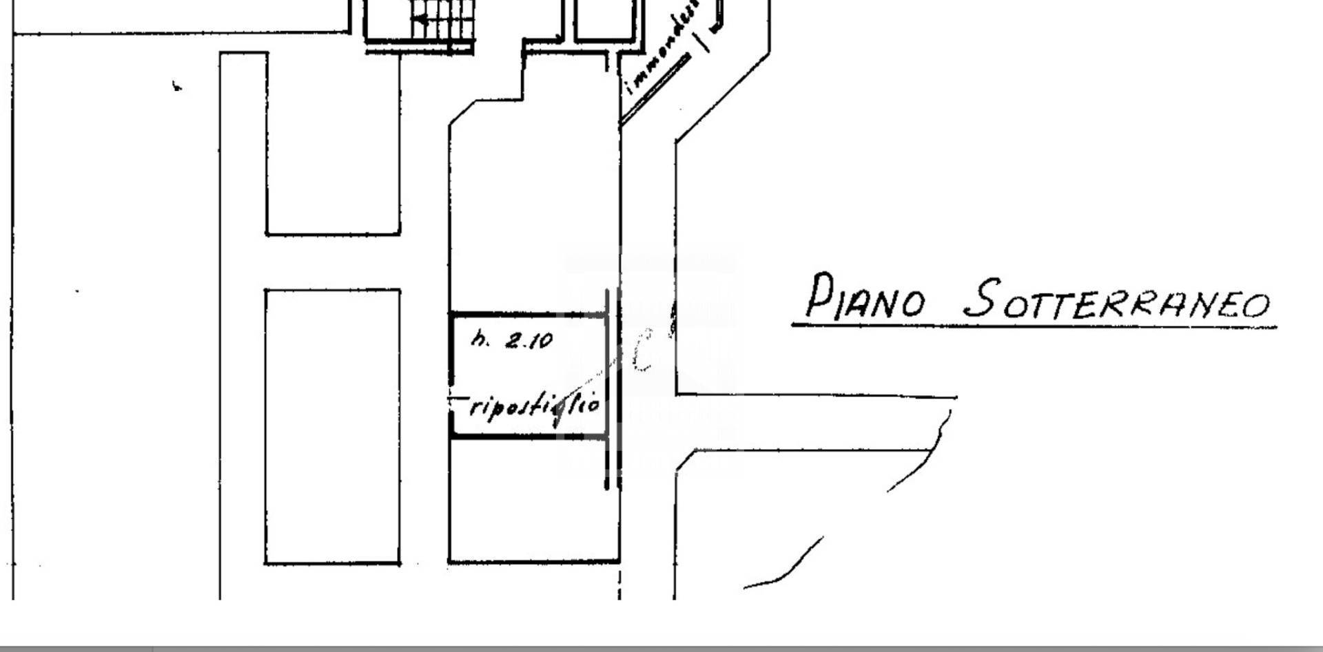 Immagine 23 di Appartamento in vendita  in Via Scuole a Desenzano Del Garda