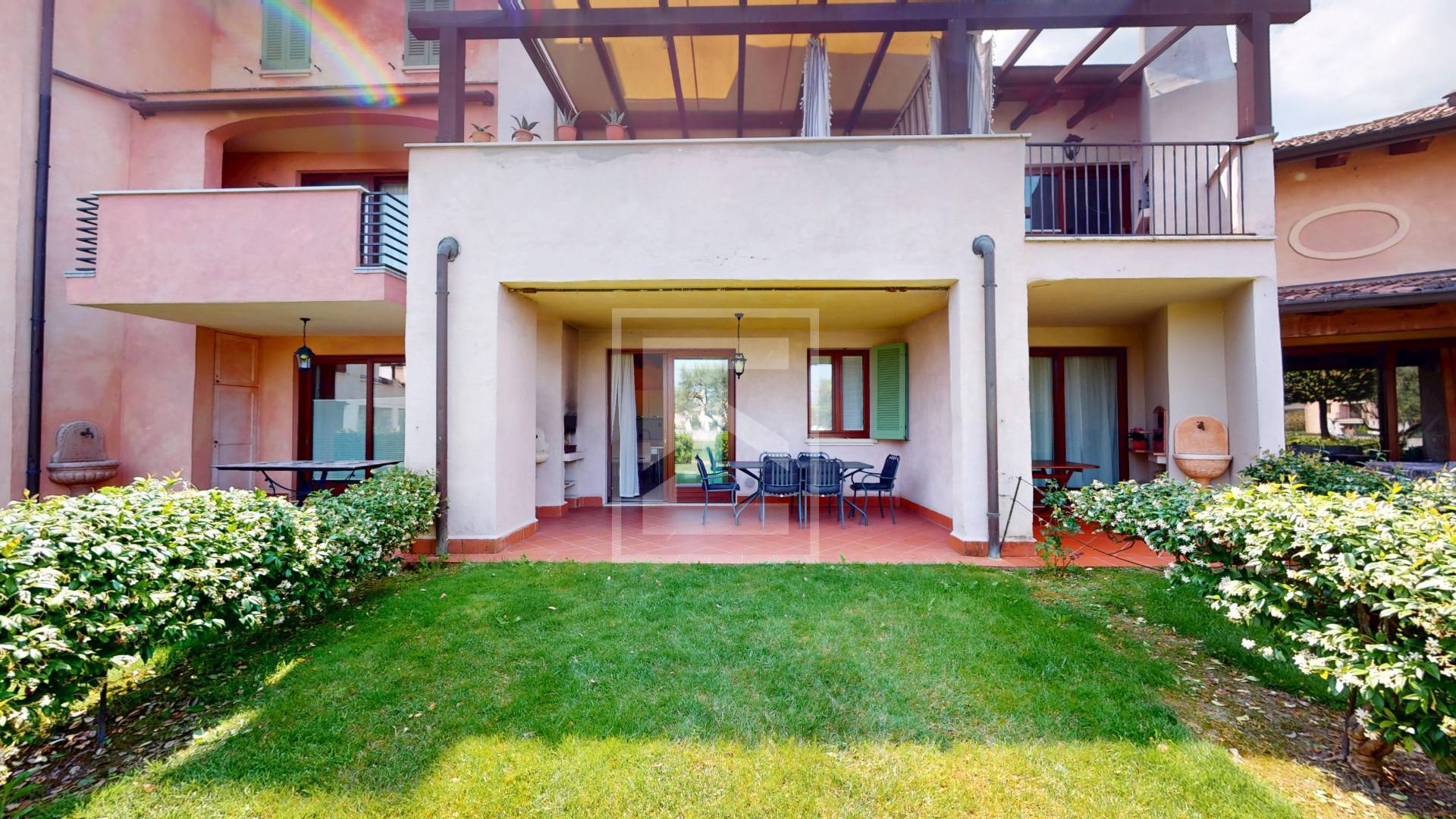 Immagine 22 di Appartamento in vendita  in Località Sermana 1 a Peschiera Del Garda