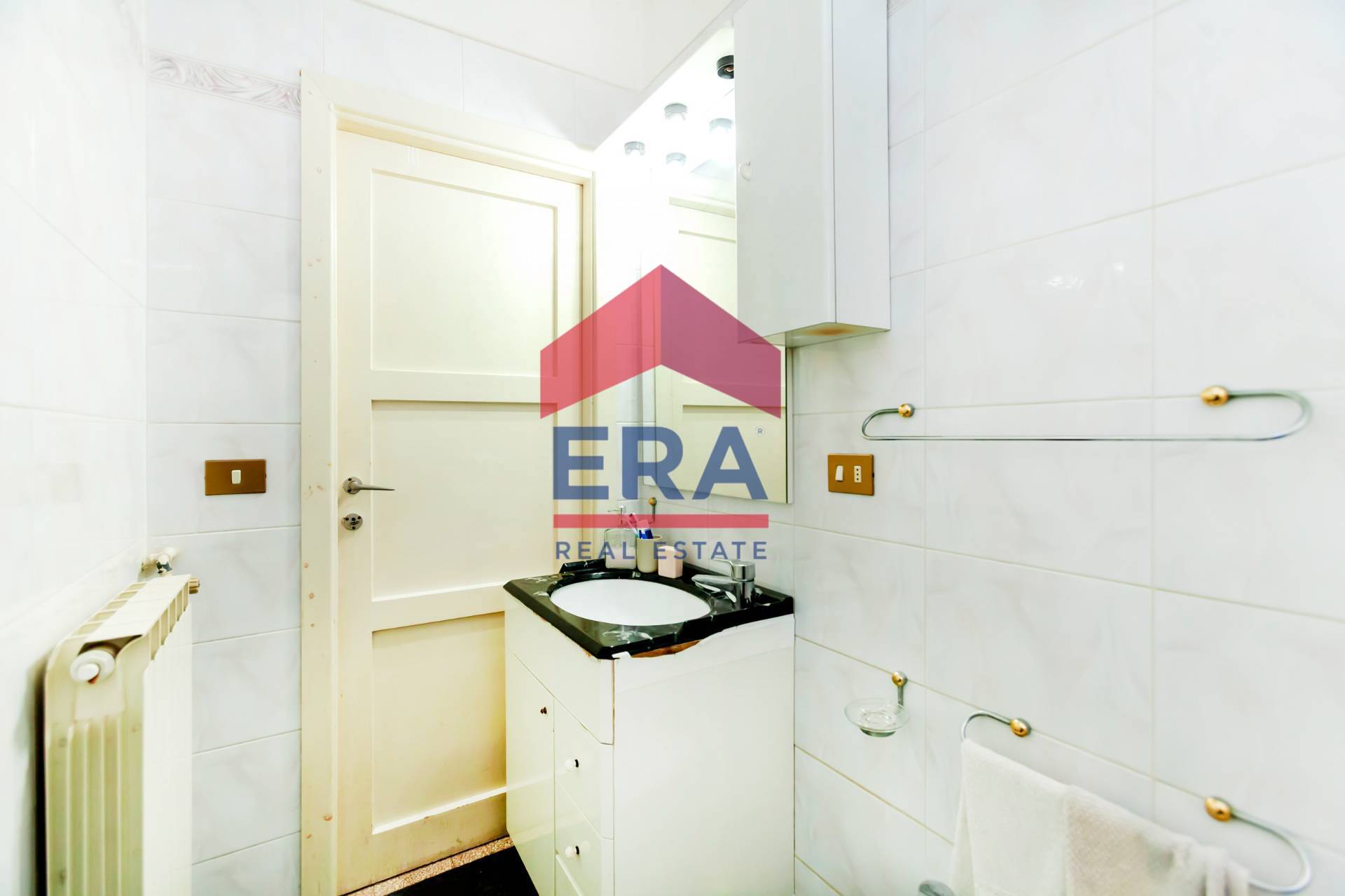 Immagine 25 di Appartamento in vendita  in Via Giuseppe Andre' 22 a Roma