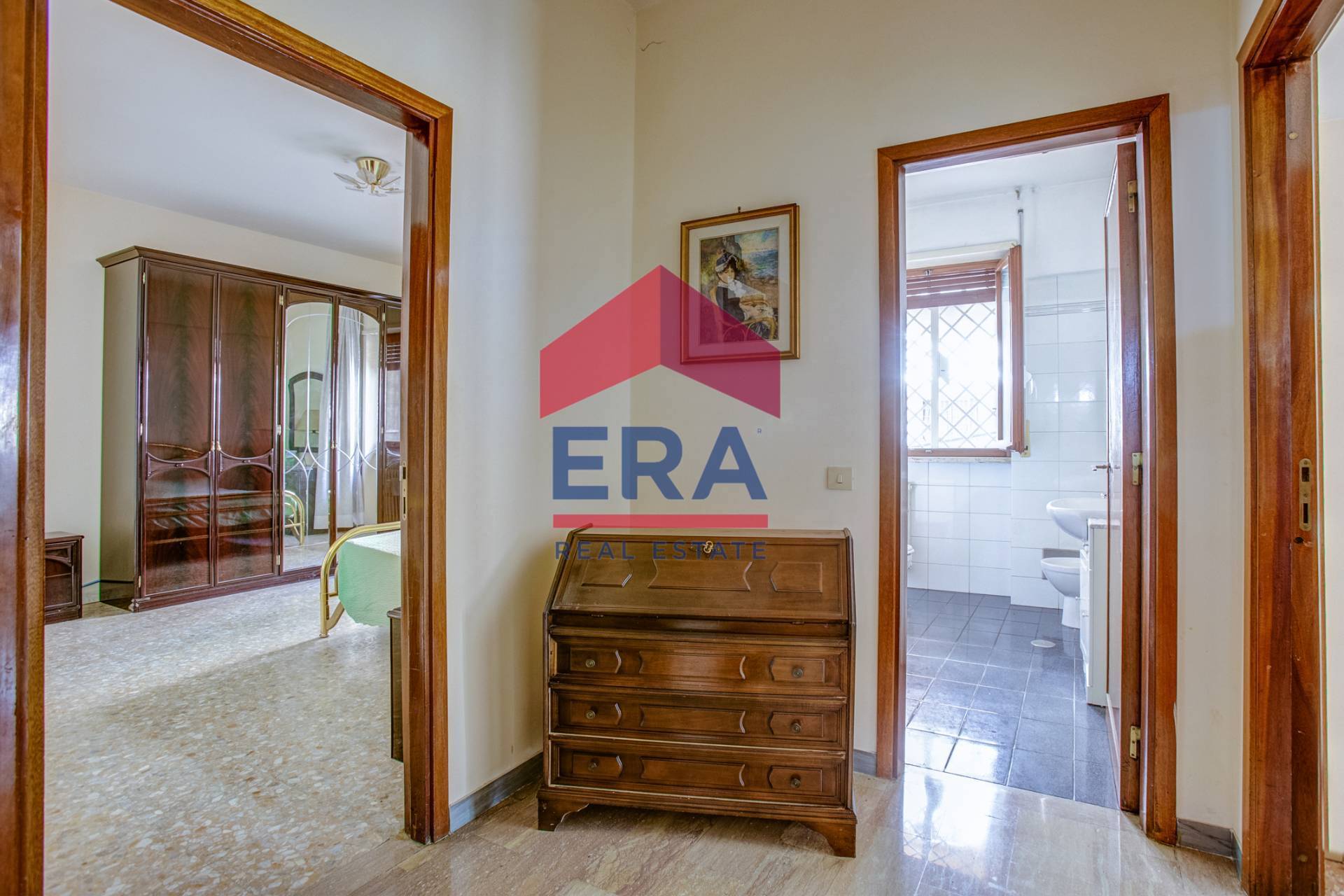 Immagine 13 di Appartamento in vendita  in Via Enrico Fermi 49 a Roma