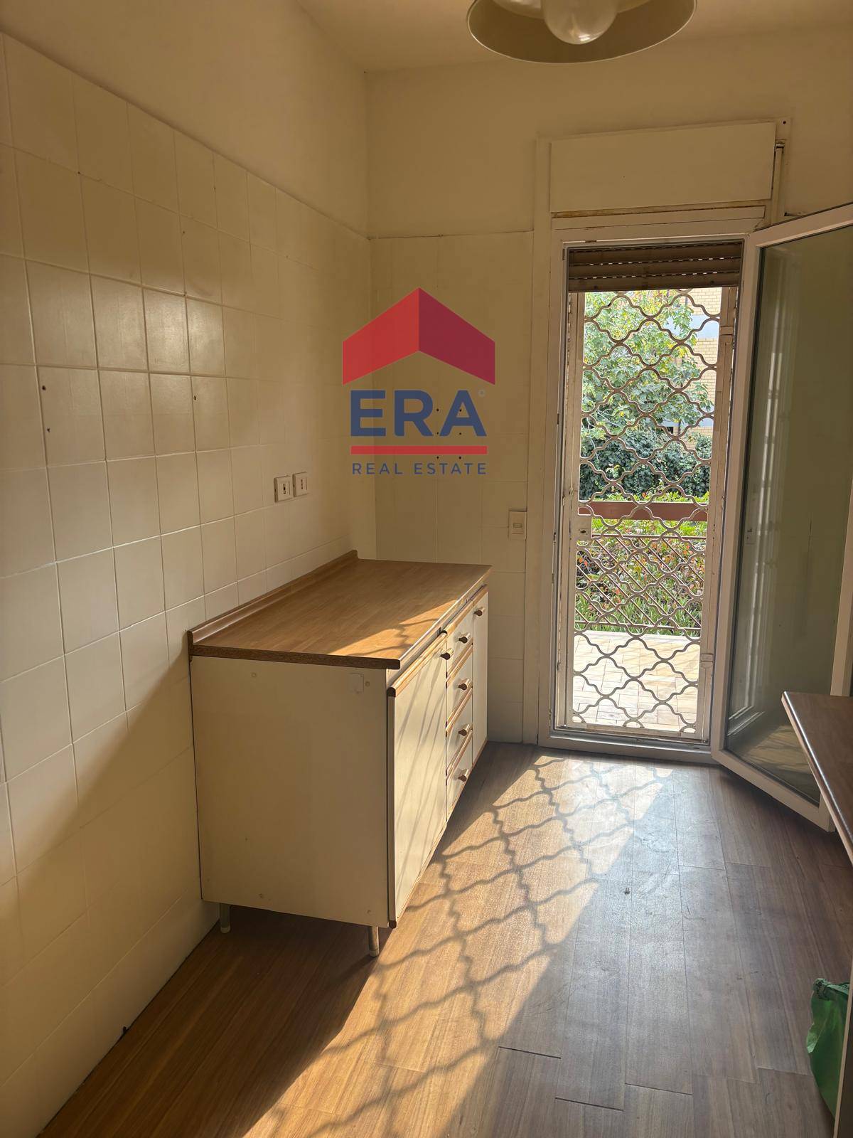 Immagine 6 di Appartamento in vendita  in Via Ildebrando Vivanti 125 a Roma