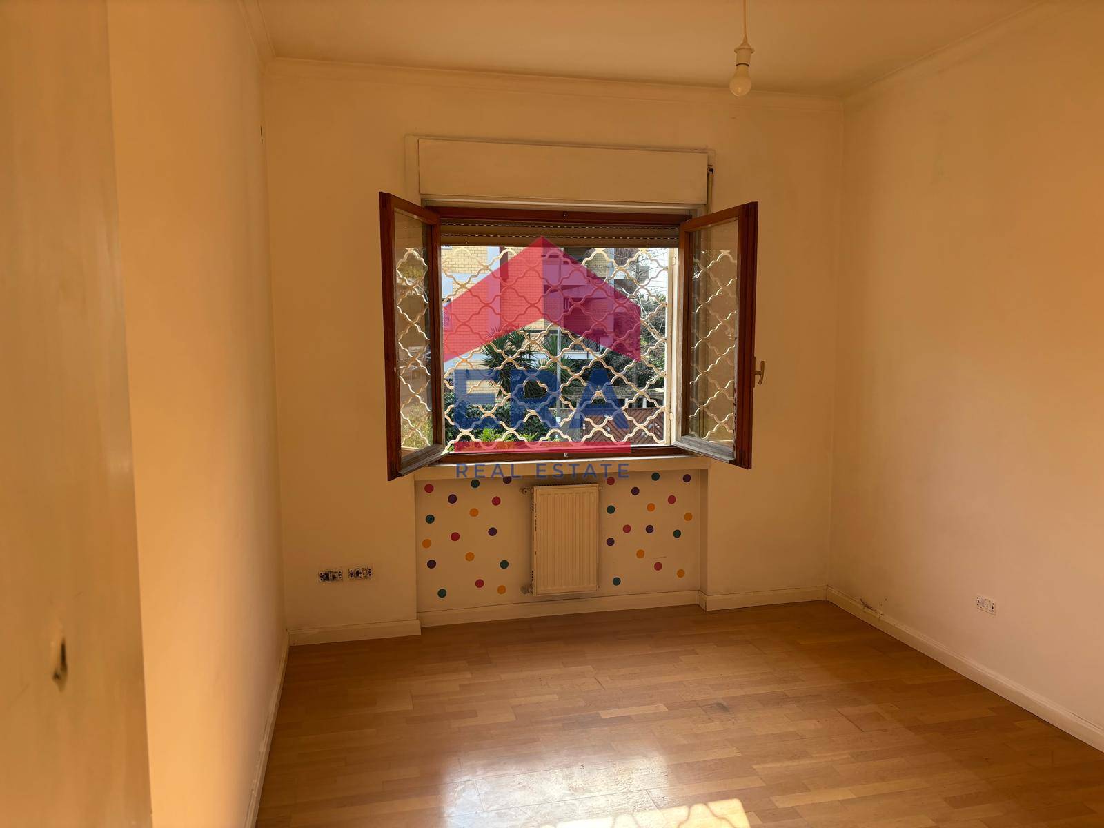 Immagine 14 di Appartamento in vendita  in Via Ildebrando Vivanti 125 a Roma