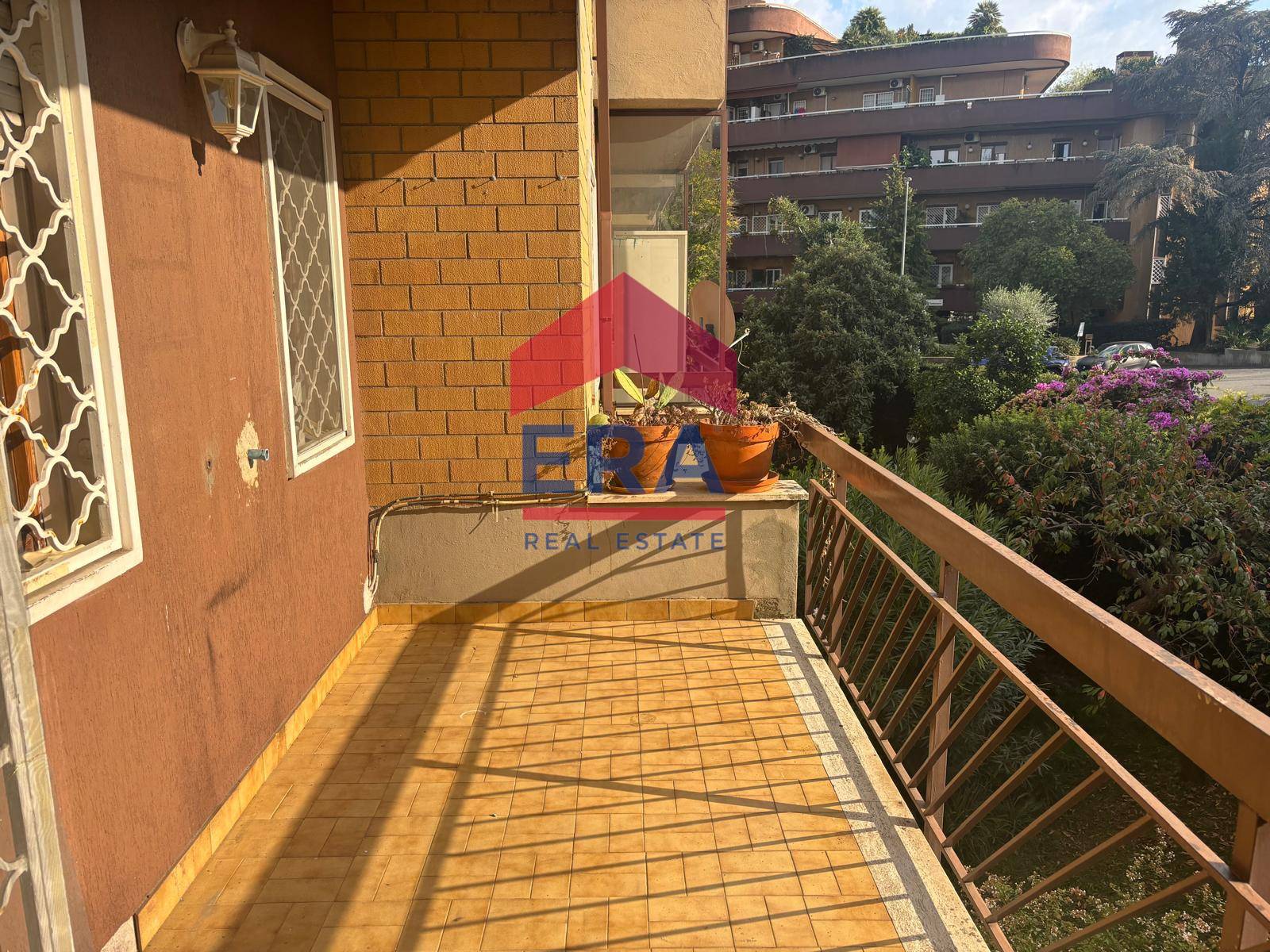 Immagine 17 di Appartamento in vendita  in Via Ildebrando Vivanti 125 a Roma