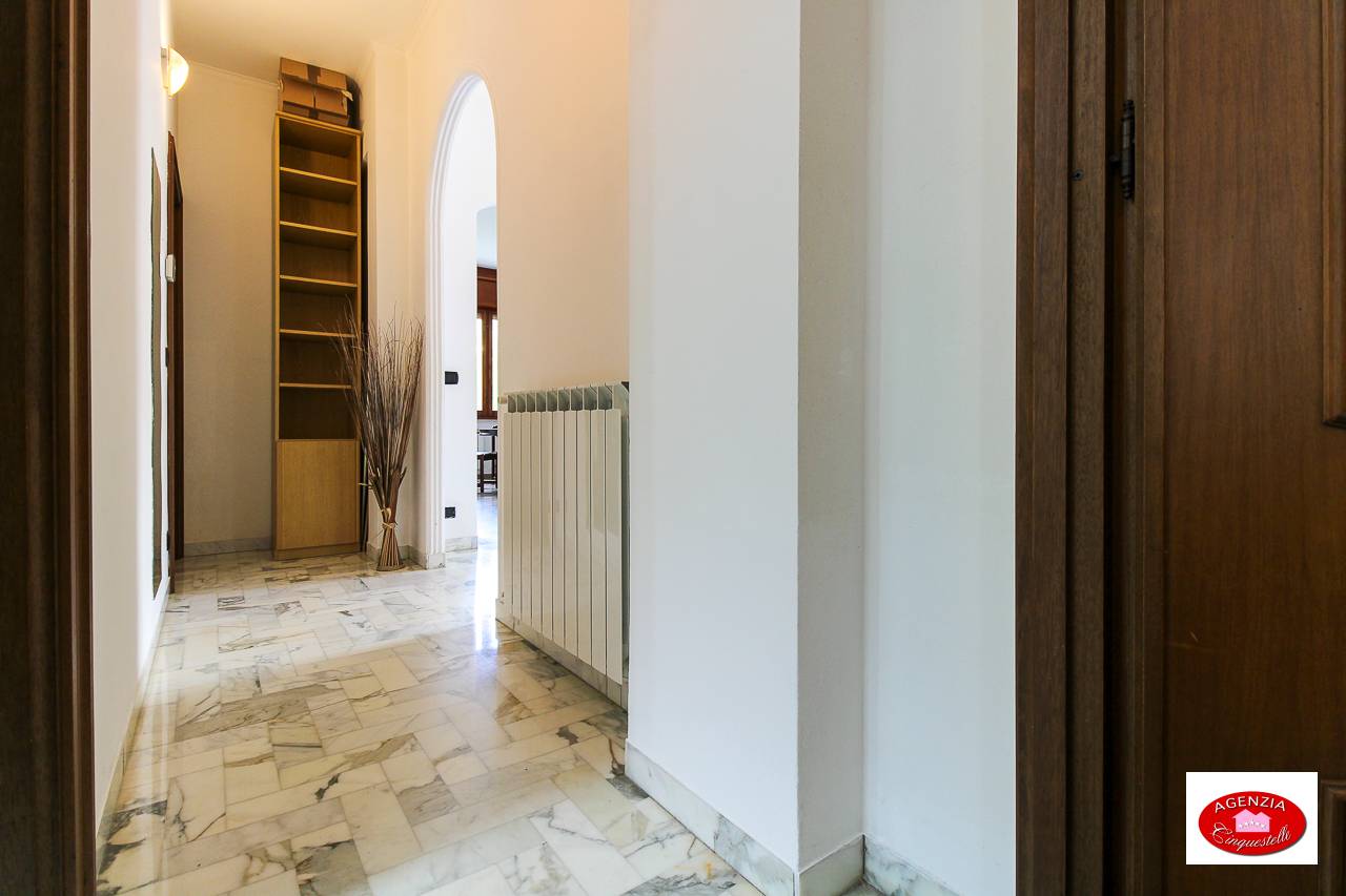 Immagine 18 di Villa in vendita  in Via Pero 116 a Varazze