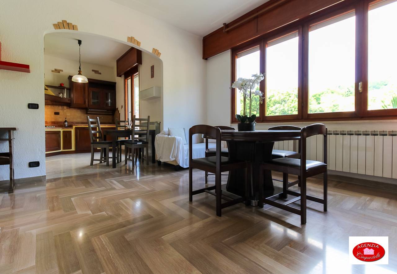 Immagine 12 di Villa in vendita  in Via Pero 116 a Varazze