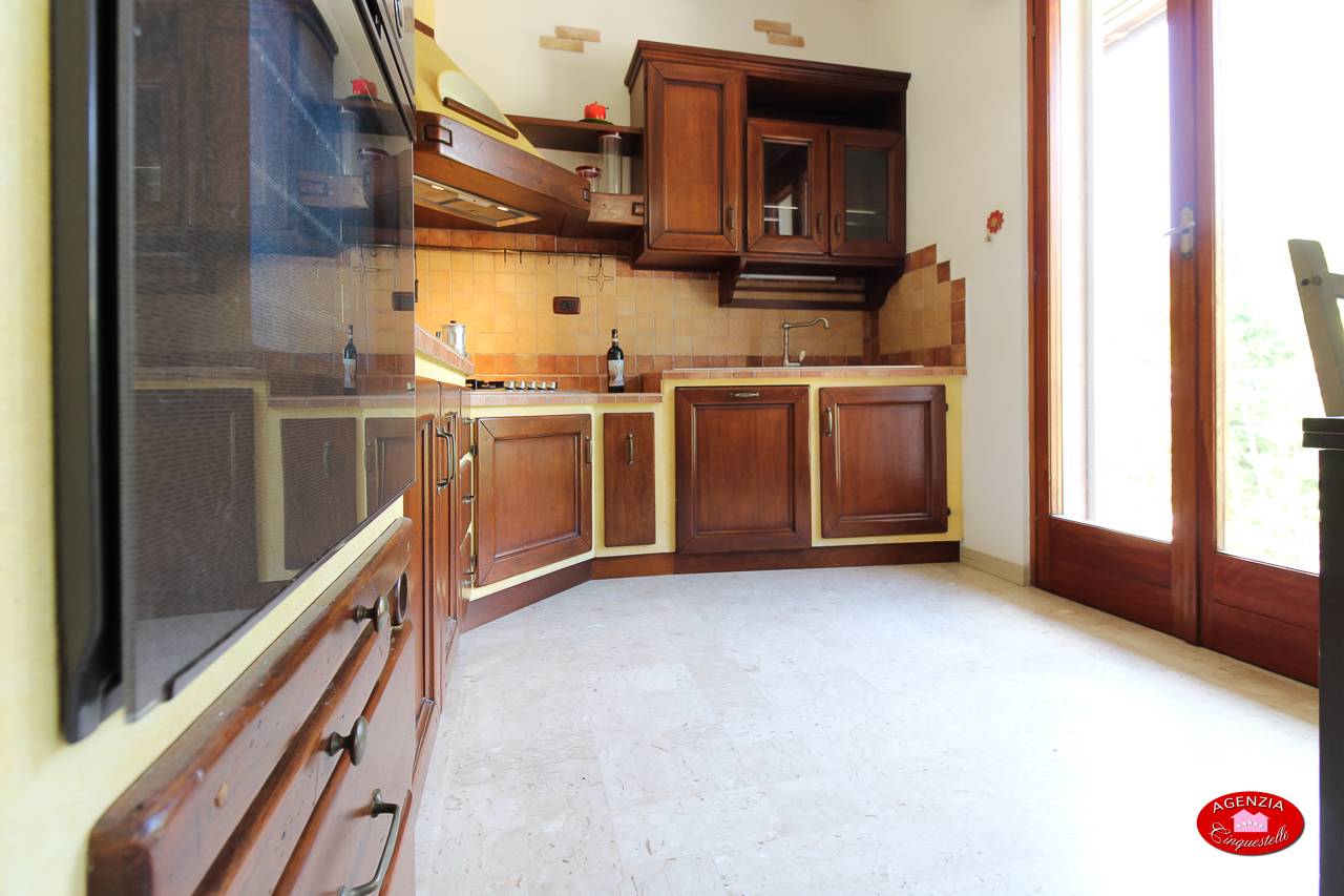 Immagine 17 di Villa in vendita  in Via Pero 116 a Varazze