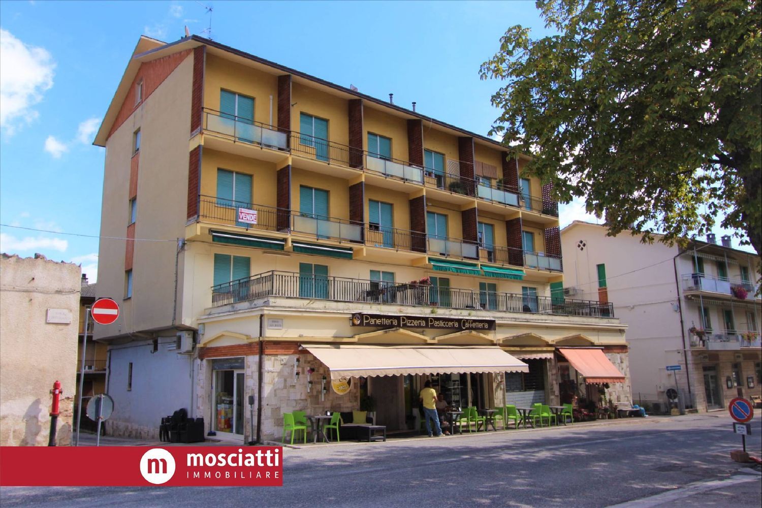 Immagine 1 di Appartamento in vendita  in Diotallevi di Angeluccio a Esanatoglia