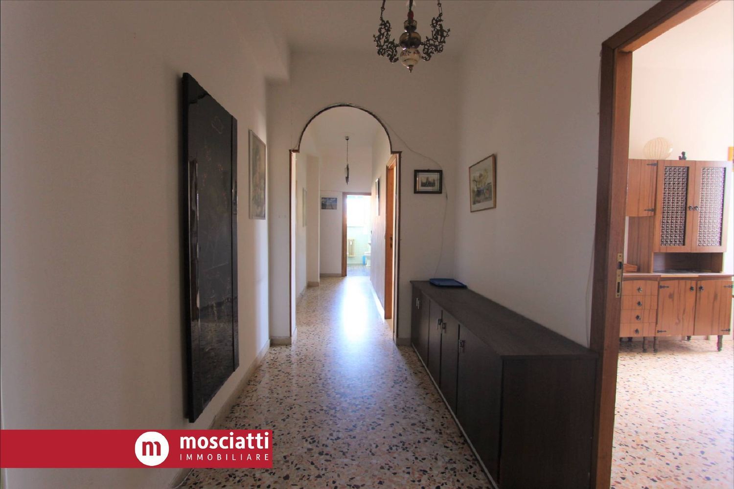 Immagine 3 di Appartamento in vendita  in Diotallevi di Angeluccio a Esanatoglia