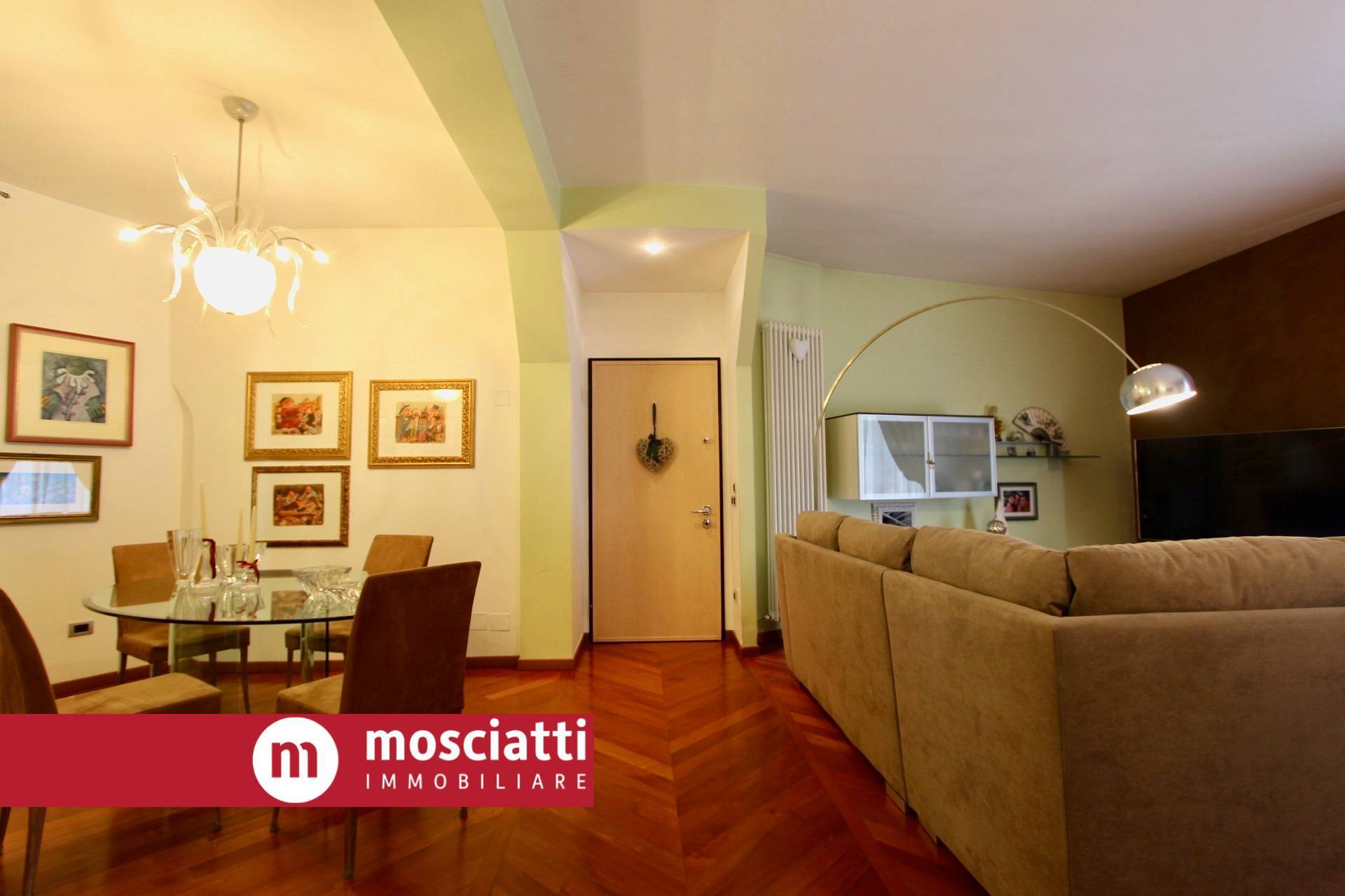 Immagine 1 di Appartamento in vendita  in Viale Cesare Battisti 13 a Esanatoglia