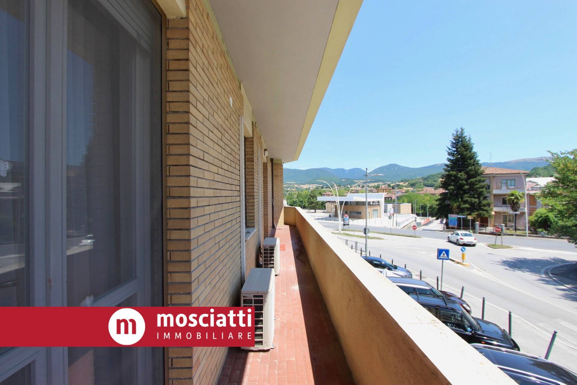 Immagine 7 di Appartamento in vendita  in Viale Cesare Battisti 13 a Esanatoglia