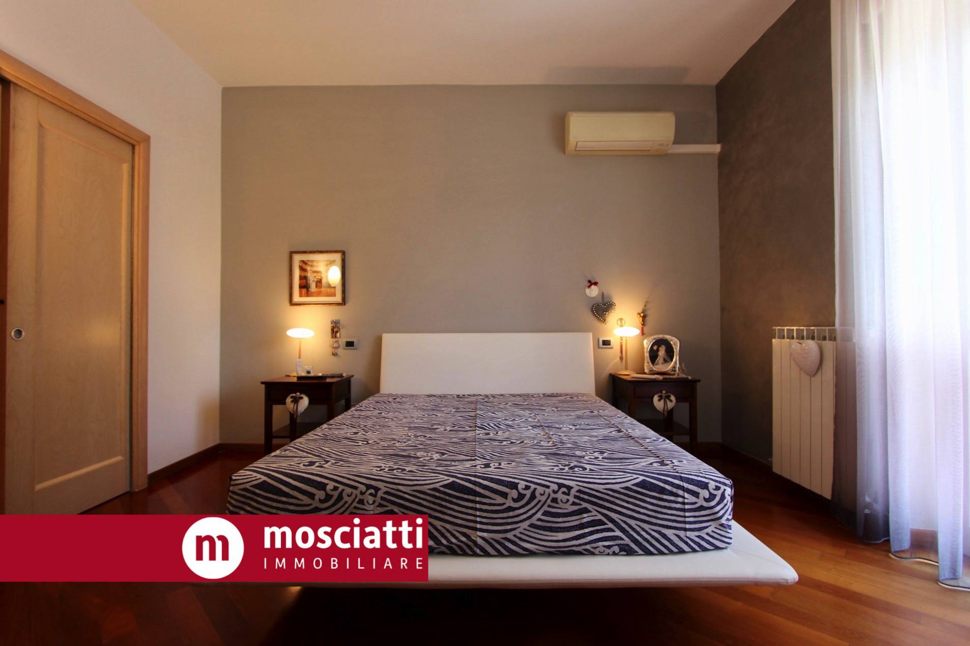 Immagine 12 di Appartamento in vendita  in Viale Cesare Battisti 13 a Esanatoglia