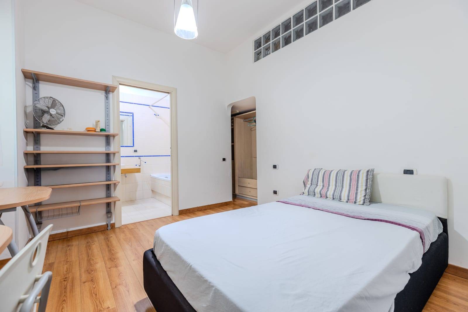 Immagine 5 di Appartamento in vendita  in Via Sant'Eulalia a Cagliari