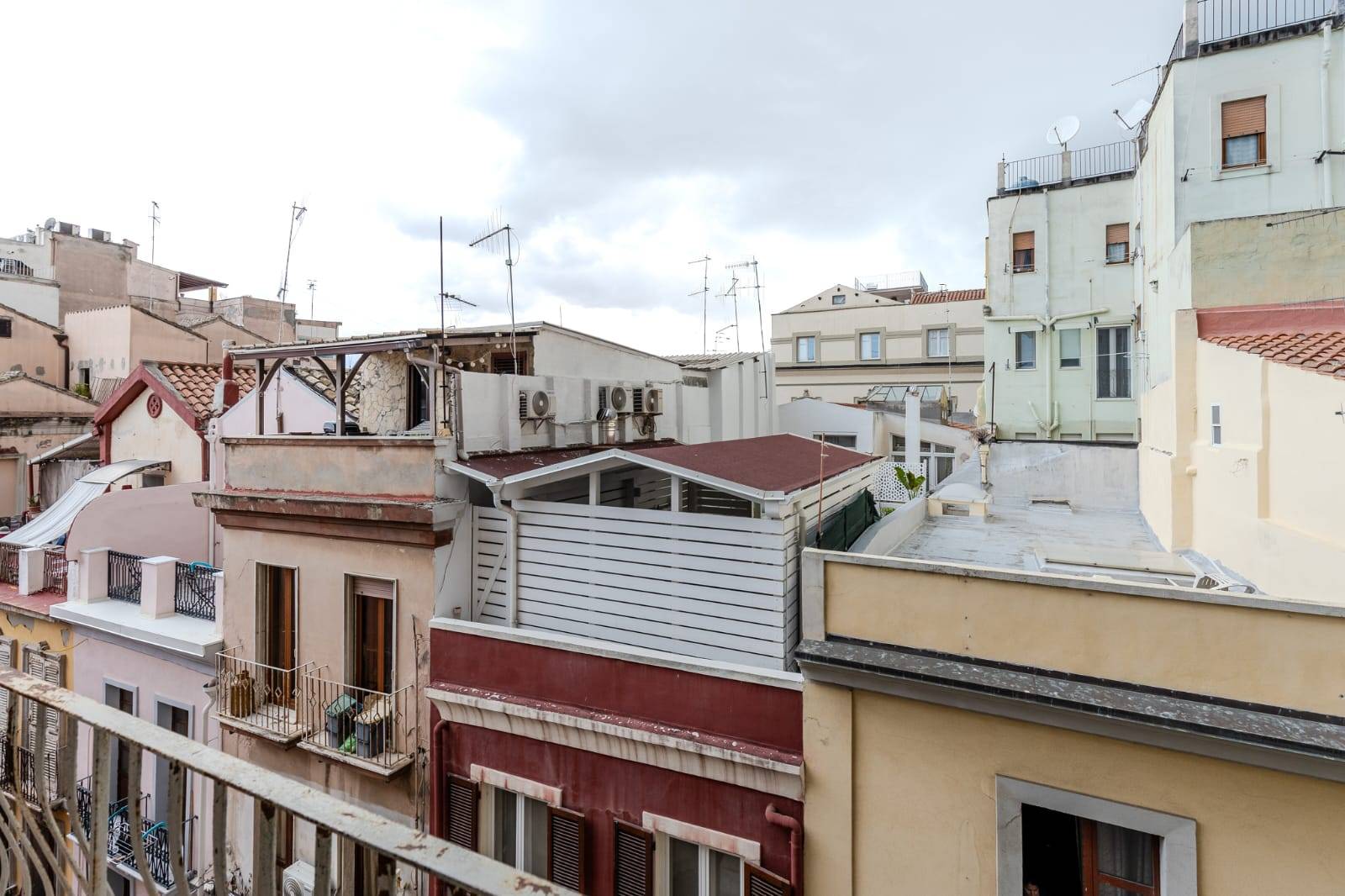 Immagine 15 di Appartamento in vendita  in Via Sant'Eulalia a Cagliari