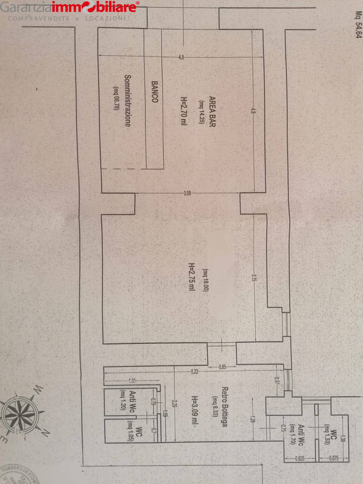 Immagine 15 di Appartamento in vendita  in via miracoli a Napoli