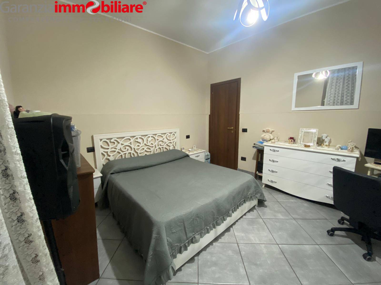 Immagine 1 di Appartamento in vendita  in Via Cardinale Baronio a Napoli