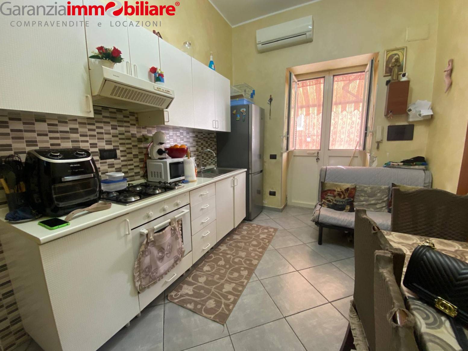 Immagine 4 di Appartamento in vendita  in Via Cardinale Baronio a Napoli