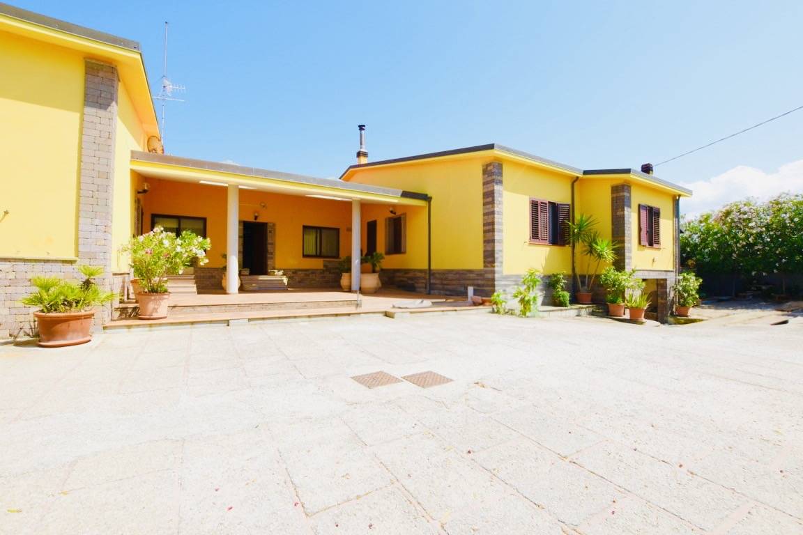 Immagine 2 di Casa semindipendente in vendita  in Località Fiume Silis snc a Sorso