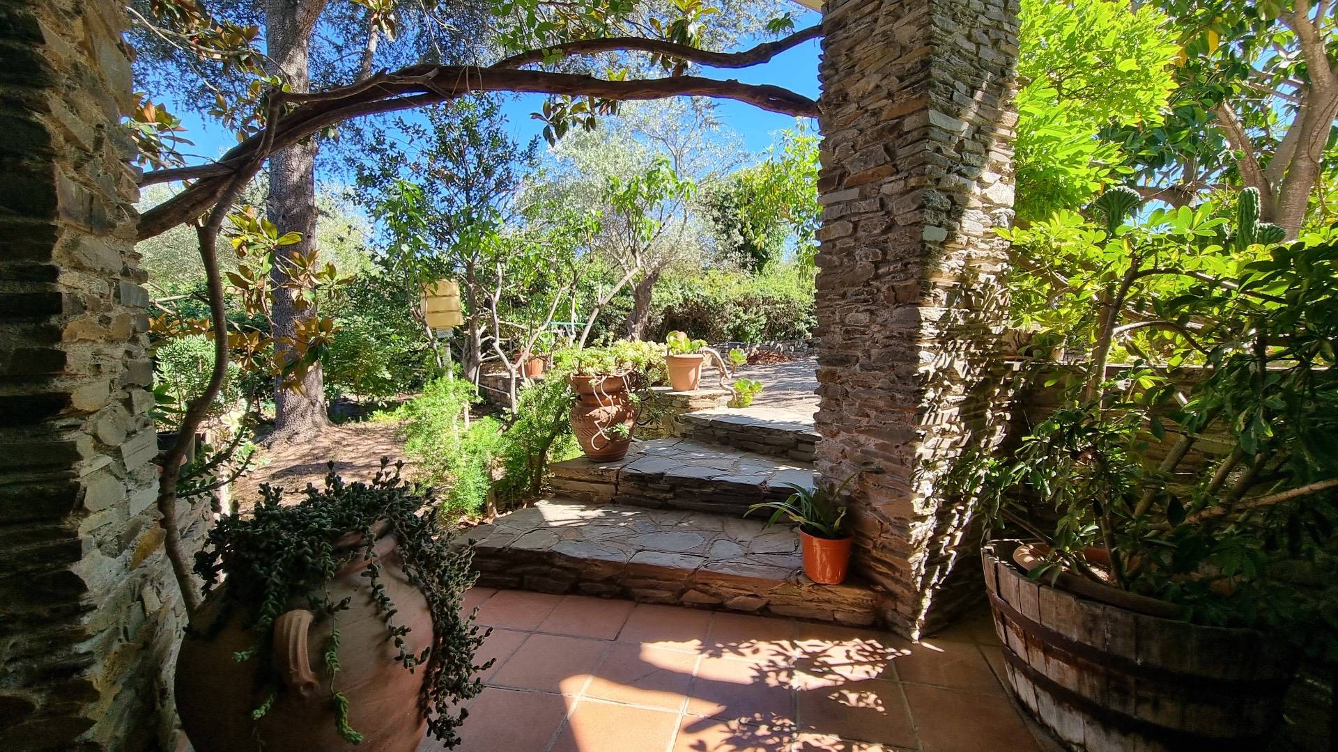 Immagine 30 di Villa in vendita  in Strada vicinale montalè 4 a Sassari