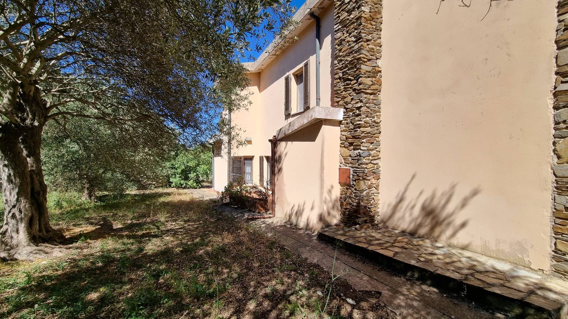 Immagine 34 di Villa in vendita  in Strada vicinale montalè 4 a Sassari