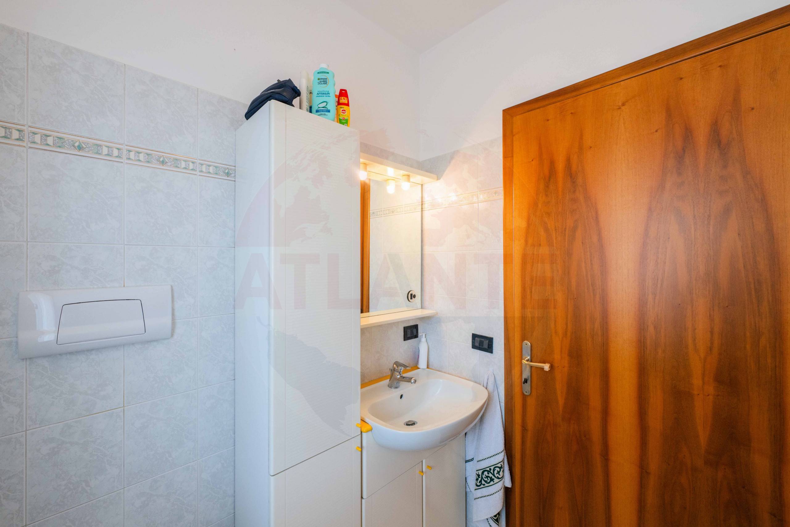 Immagine 38 di Casa semindipendente in vendita  in via Padania snc a Angolo Terme