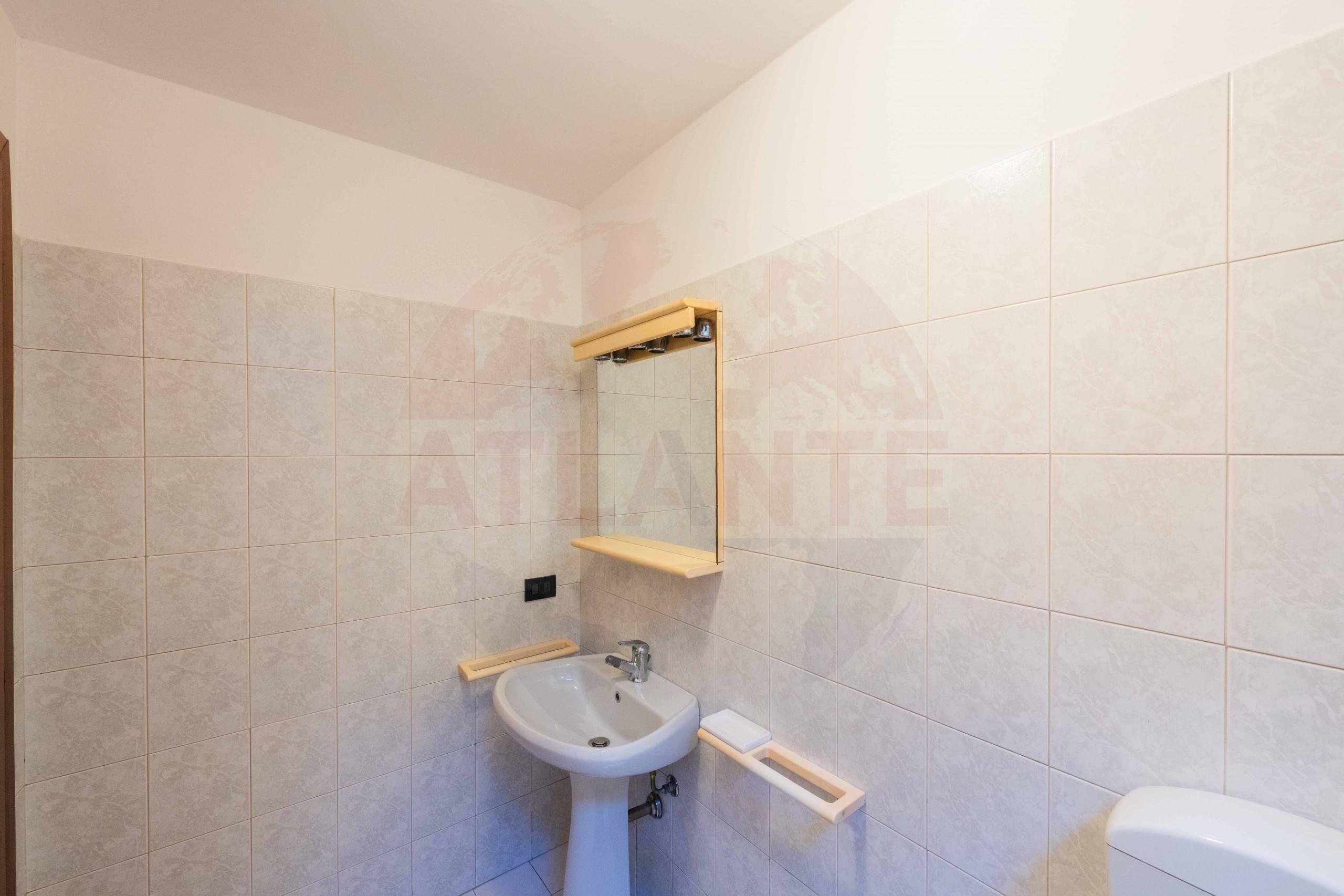 Immagine 70 di Casa semindipendente in vendita  in via Padania snc a Angolo Terme