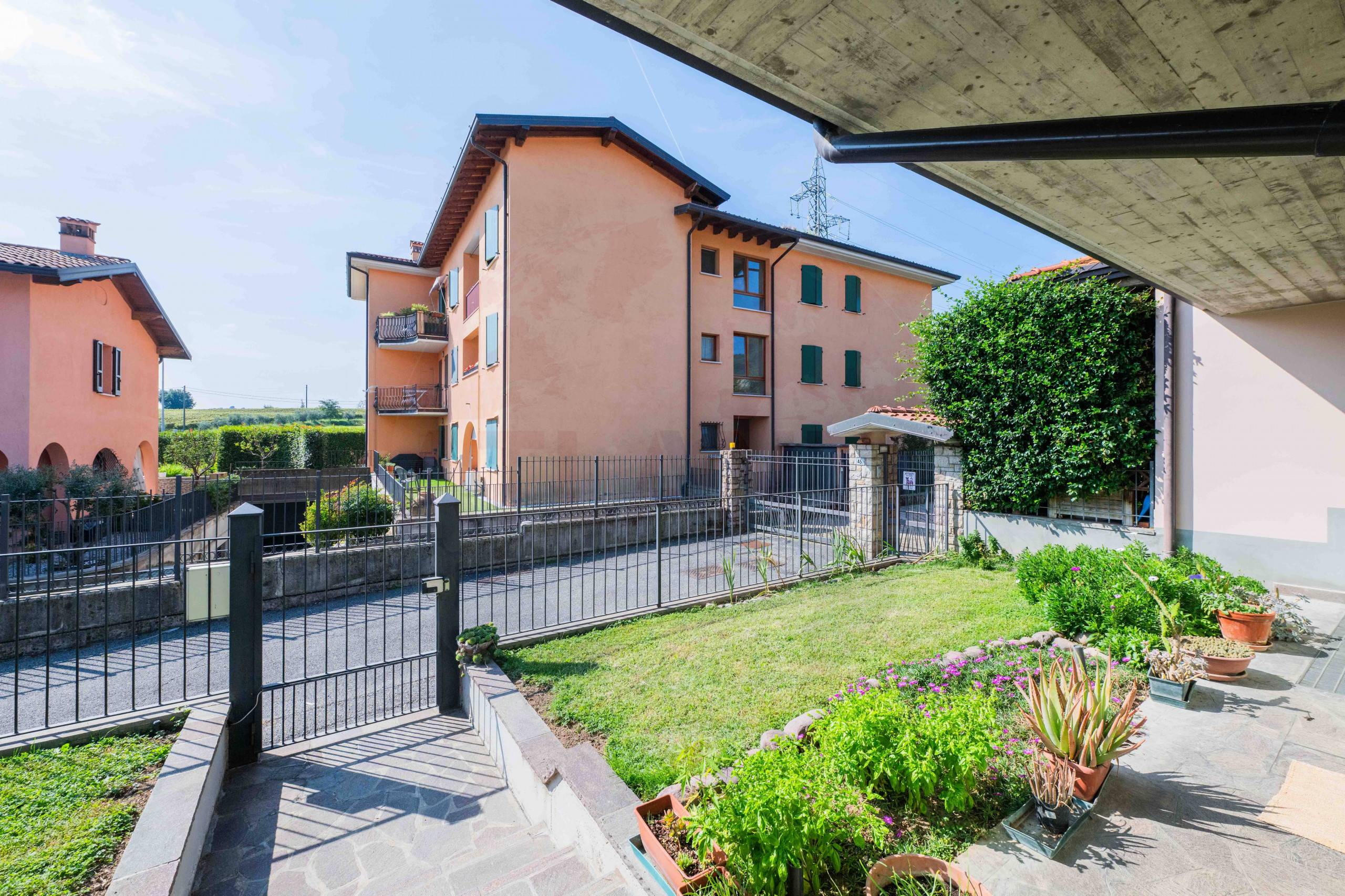 Immagine 76 di Casa semindipendente in vendita  in via Padania snc a Angolo Terme