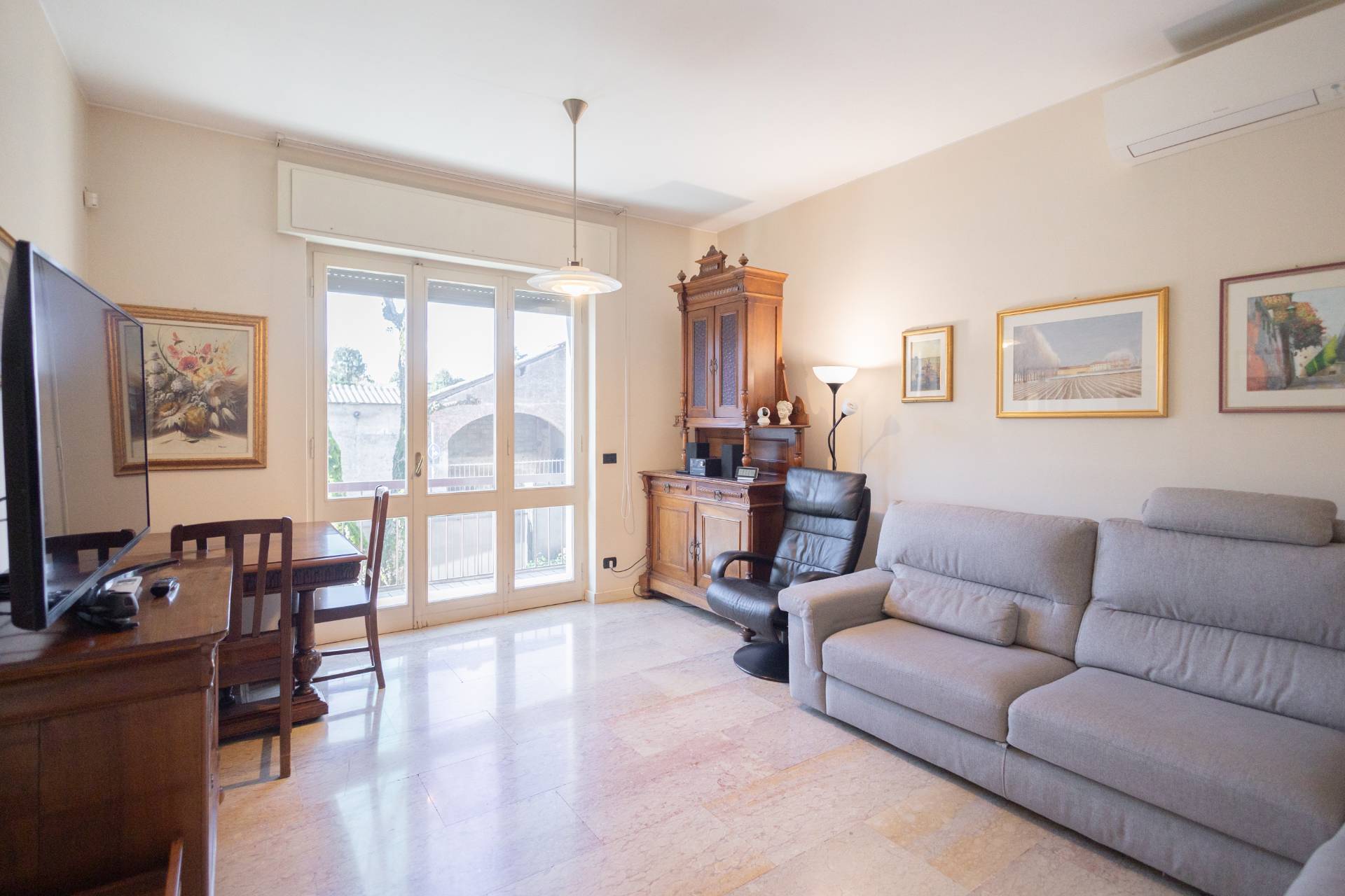 Immagine 19 di Villa in vendita  in Via San Martino 9 a Cuggiono