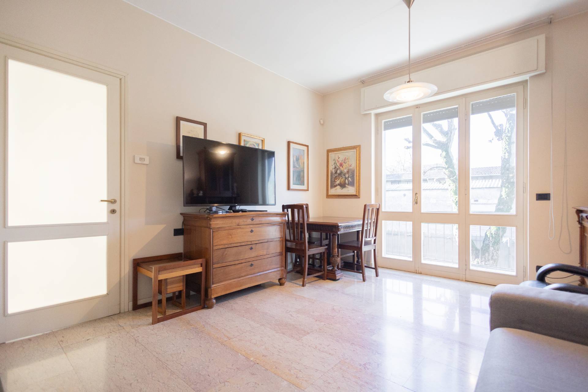 Immagine 22 di Villa in vendita  in Via San Martino 9 a Cuggiono