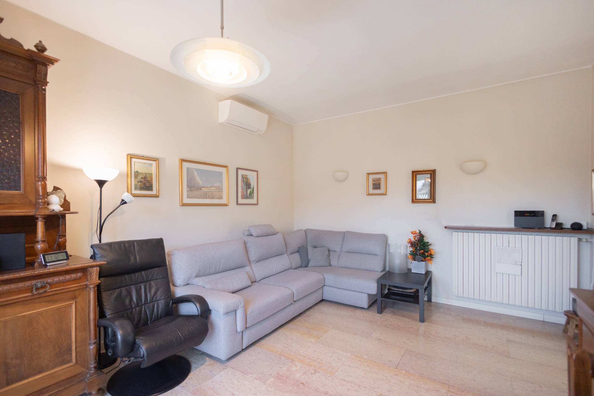 Immagine 21 di Villa in vendita  in Via San Martino 9 a Cuggiono