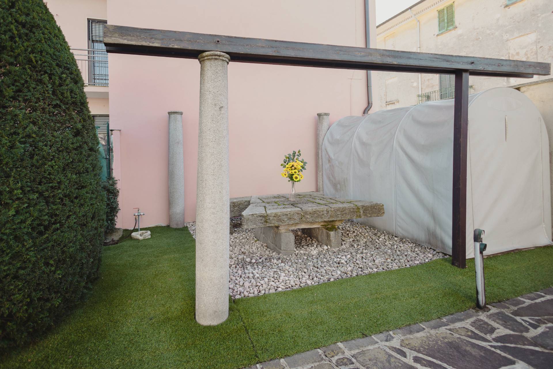 Immagine 8 di Villa in vendita  in Via San Martino 9 a Cuggiono