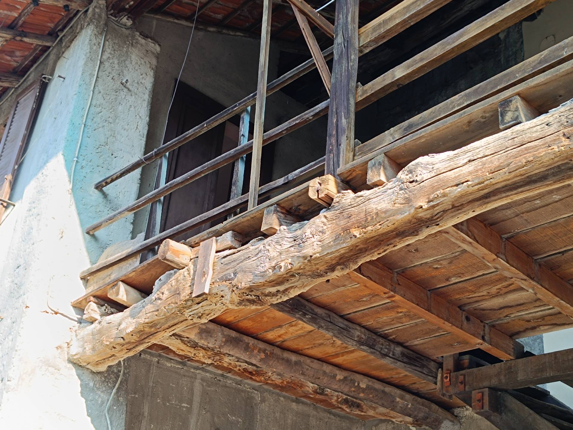 Immagine 4 di Rustico / casale in vendita  in via Toti a Varese