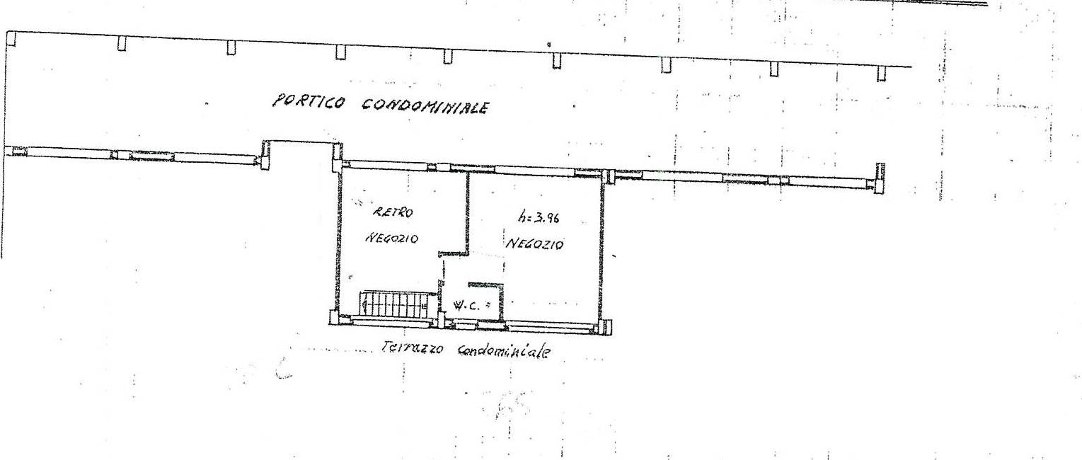 Immagine 19 di Locale commerciale in vendita  in VIA CRISTOFORO COLOMBO 214 a Teramo