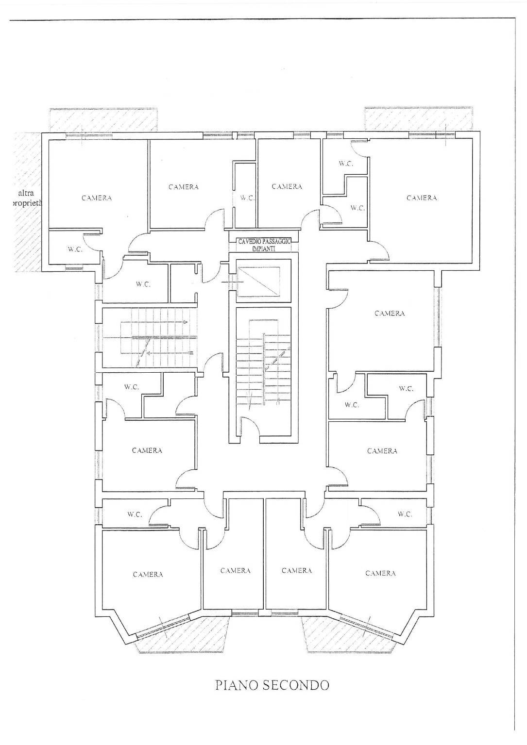 Immagine 20 di Palazzo in vendita  in Via Thaon De REvel a Giulianova