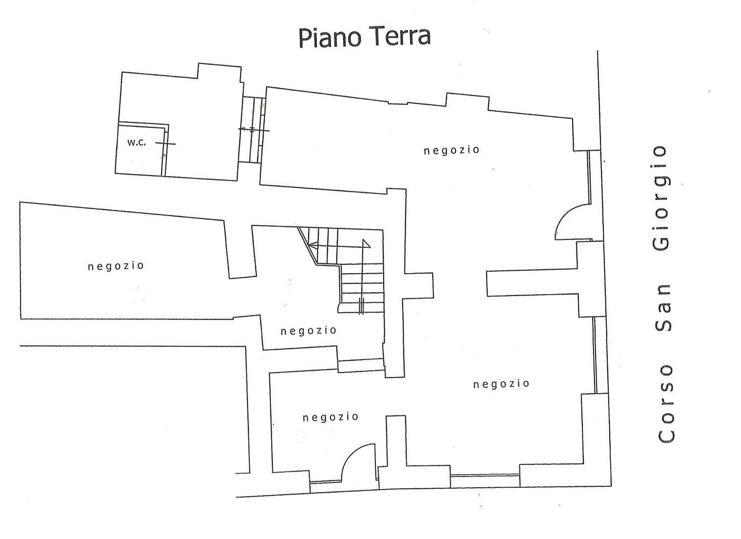 Immagine 15 di Locale commerciale in affitto  in Corso San Giorgio a Teramo
