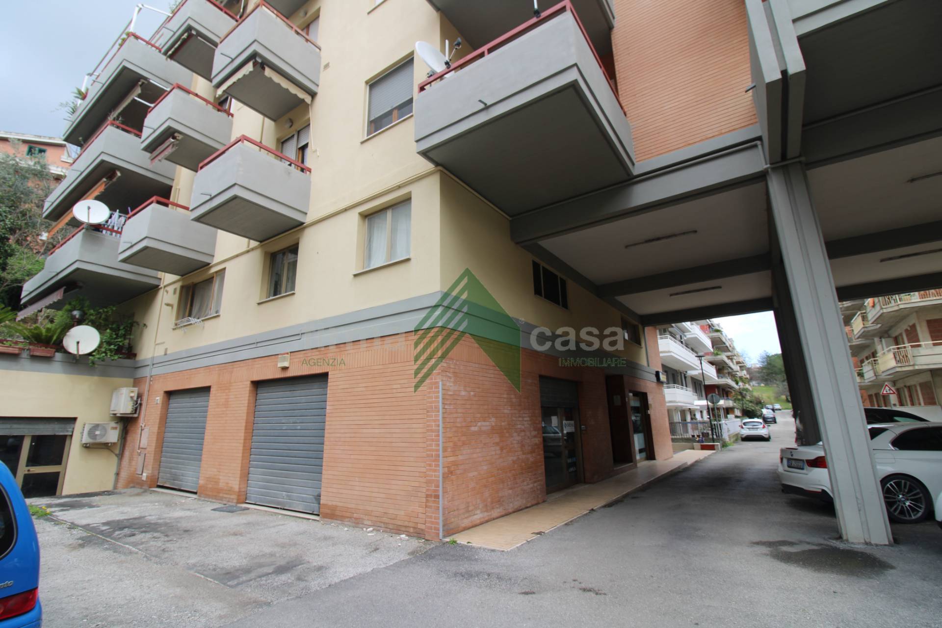 Immagine 4 di Ufficio in vendita  in via Felice Barnabei 34 a Teramo