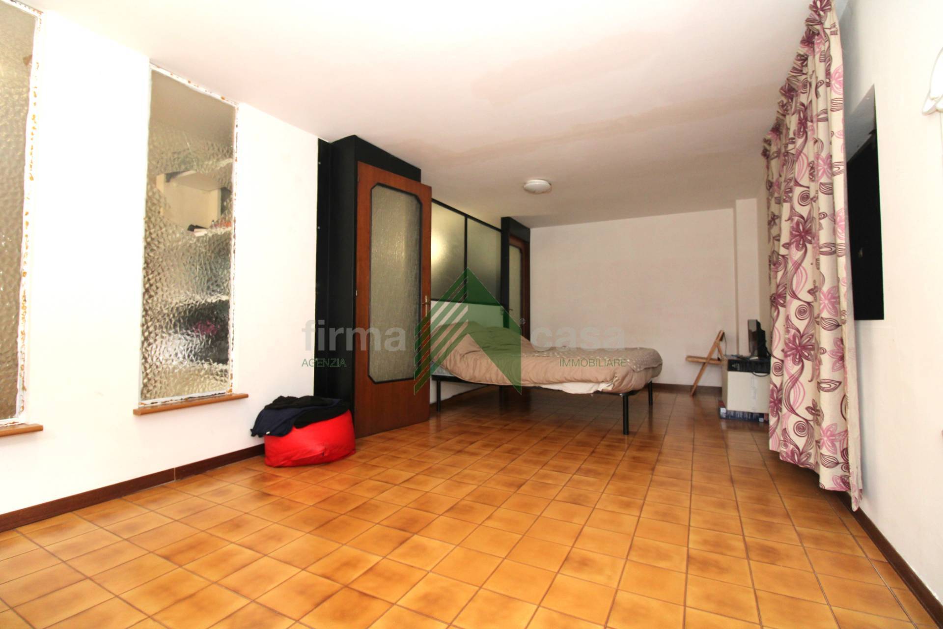 Immagine 8 di Ufficio in vendita  in via Felice Barnabei 34 a Teramo