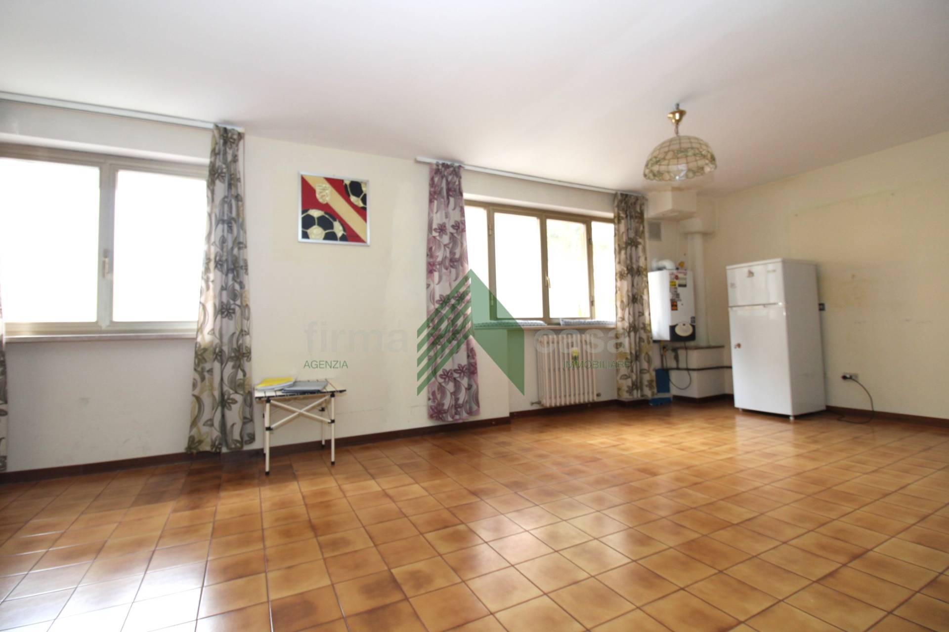 Immagine 18 di Ufficio in vendita  in via Felice Barnabei 34 a Teramo