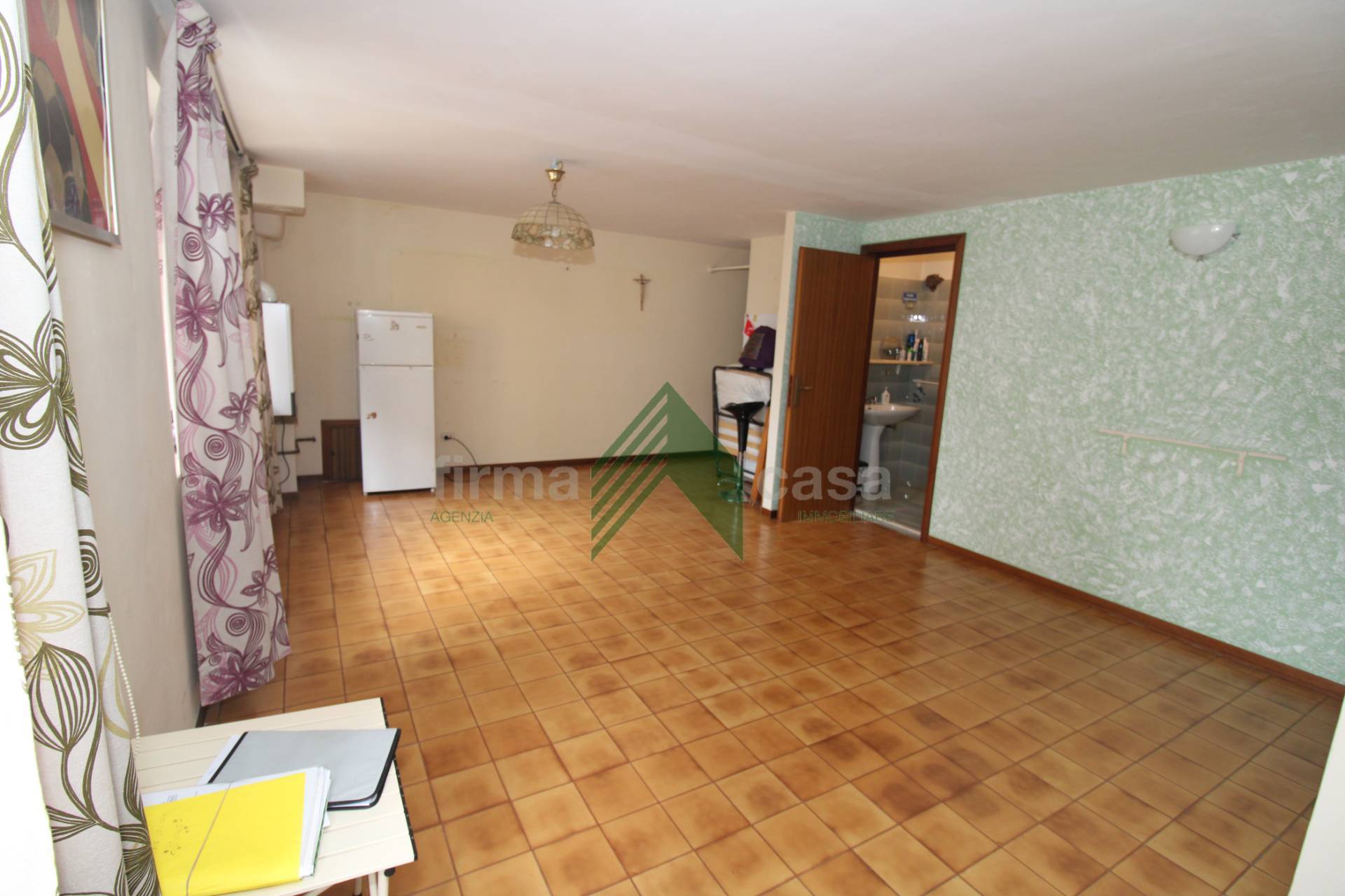 Immagine 21 di Ufficio in vendita  in via Felice Barnabei 34 a Teramo